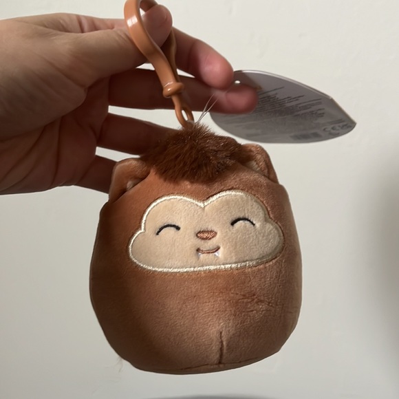 Wade Clip Halloween Squishmallow - Picture 4 of 5